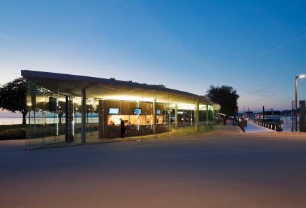 Hafengebäude „Die Welle“, Bregenz