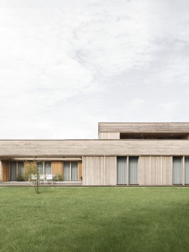 Projekt: Hofhaus, Hard